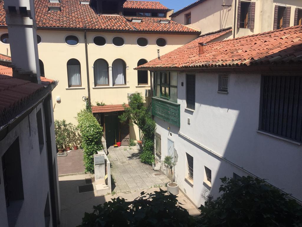 Residenza Giacomuzzi Bed and Breakfast Μέστρε Εξωτερικό φωτογραφία